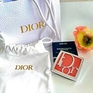 NIB🎉Dior Bundle Backstage 🎉Rosewood Glow Blush Actual size+Dior pouch + gift bag